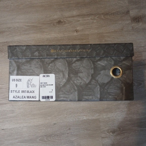 NIB Azalea Wang Brit Square Toe Strappy Platform Heel - Picture 16 of 16